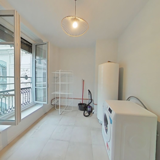  Annonces LATOURDESALVAGNY : Appartement | LYON (69001) | 133 m2 | 2 600 € 