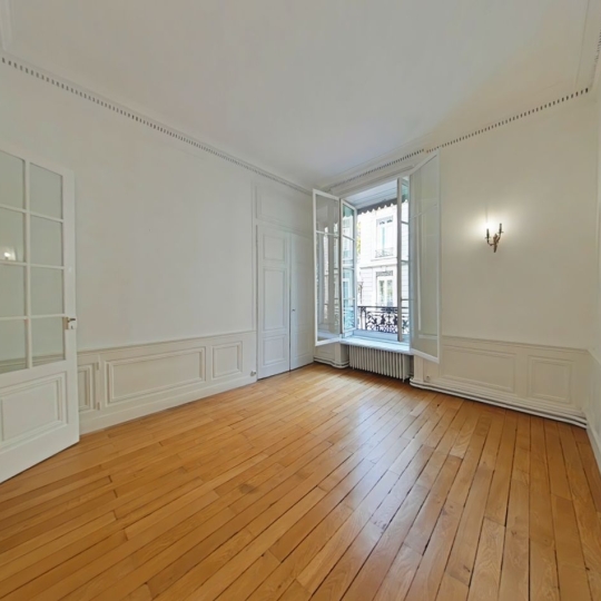  Annonces LATOURDESALVAGNY : Appartement | LYON (69002) | 120 m2 | 1 800 € 