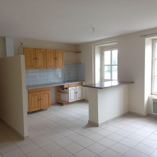  Annonces LATOURDESALVAGNY : House | SAIN-BEL (69210) | 76 m2 | 740 € 