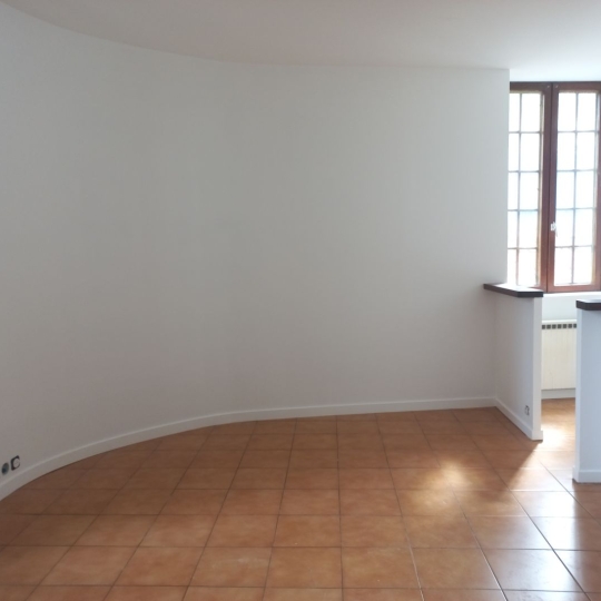  Annonces LATOURDESALVAGNY : Appartement | L'ARBRESLE (69210) | 40 m2 | 522 € 