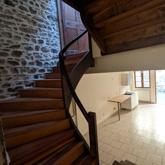  Annonces LATOURDESALVAGNY : Appartement | SAIN-BEL (69210) | 74 m2 | 615 € 