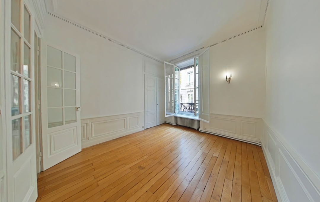 Annonces LATOURDESALVAGNY : Appartement | LYON (69002) | 120 m2 | 1 800 € 