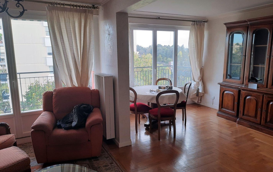 Annonces LATOURDESALVAGNY : Appartement | SAINTE-FOY-LES-LYON (69110) | 131 m2 | 430 000 € 