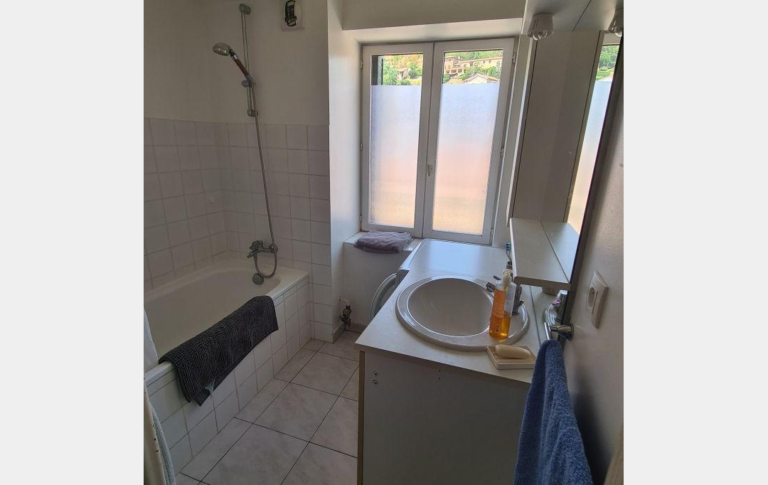 Annonces LATOURDESALVAGNY : Appartement | SAINT-ROMAIN-DE-POPEY (69490) | 68 m2 | 638 € 