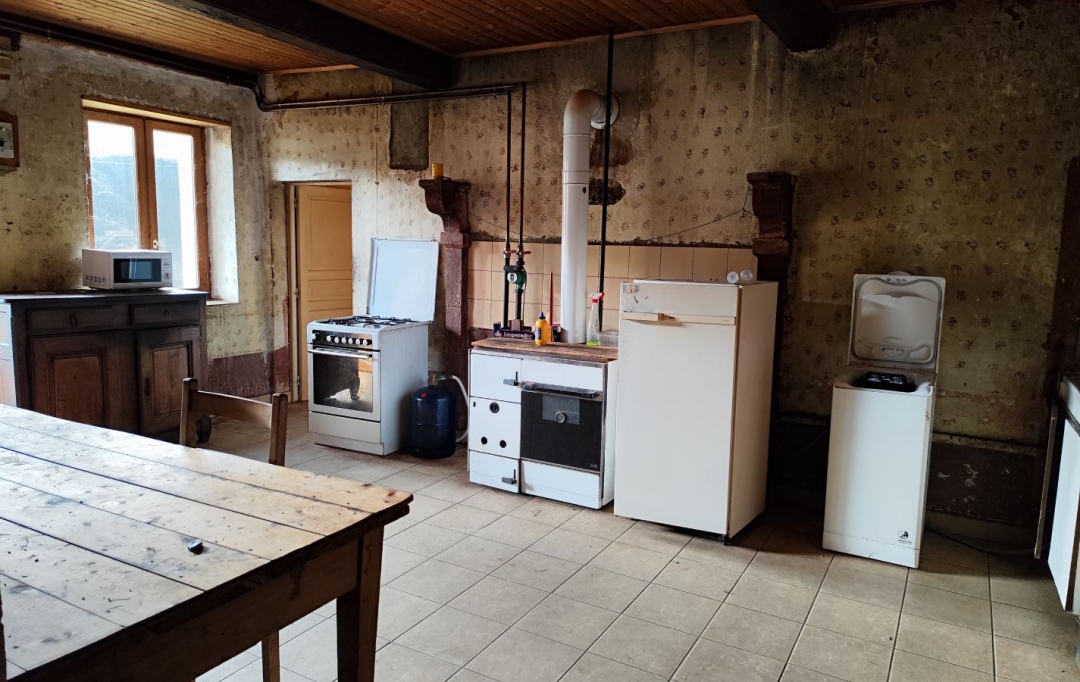 Annonces LATOURDESALVAGNY : Maison / Villa | BESSENAY (69690) | 200 m2 | 260 000 € 