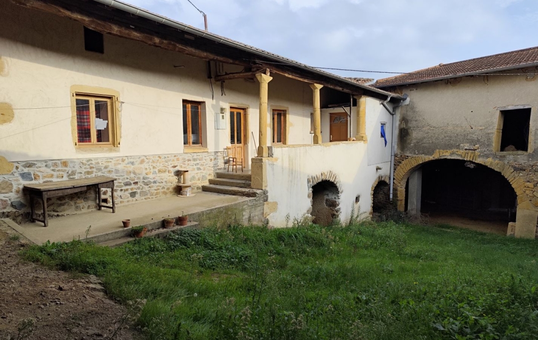 Annonces LATOURDESALVAGNY : Maison / Villa | BESSENAY (69690) | 200 m2 | 260 000 € 